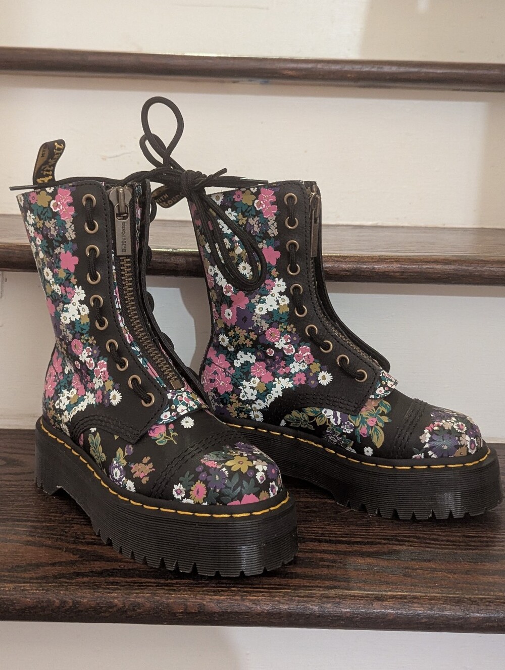 🚨Dr Martens Sinclair Hi Vtg Floral Platform Boots Black Women SZ 6 New No Box
